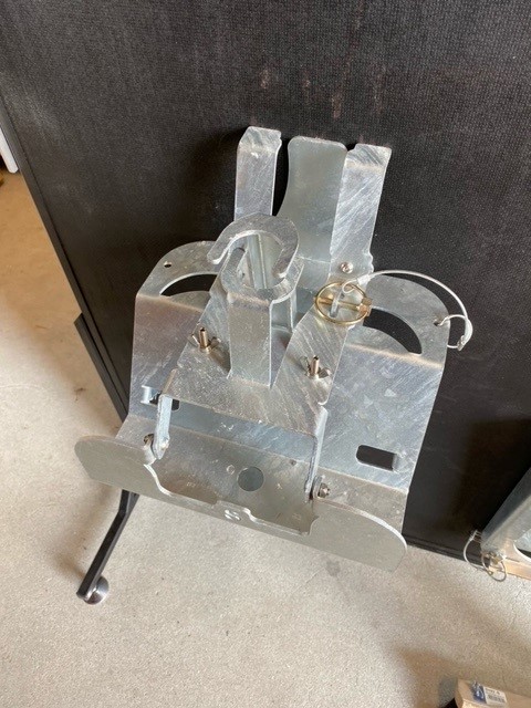 Redskabsophæng til skovl & kost