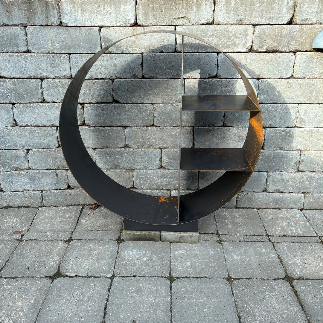 Fritstående brændeopbevaring med skillerum, cortenstål-Ø95