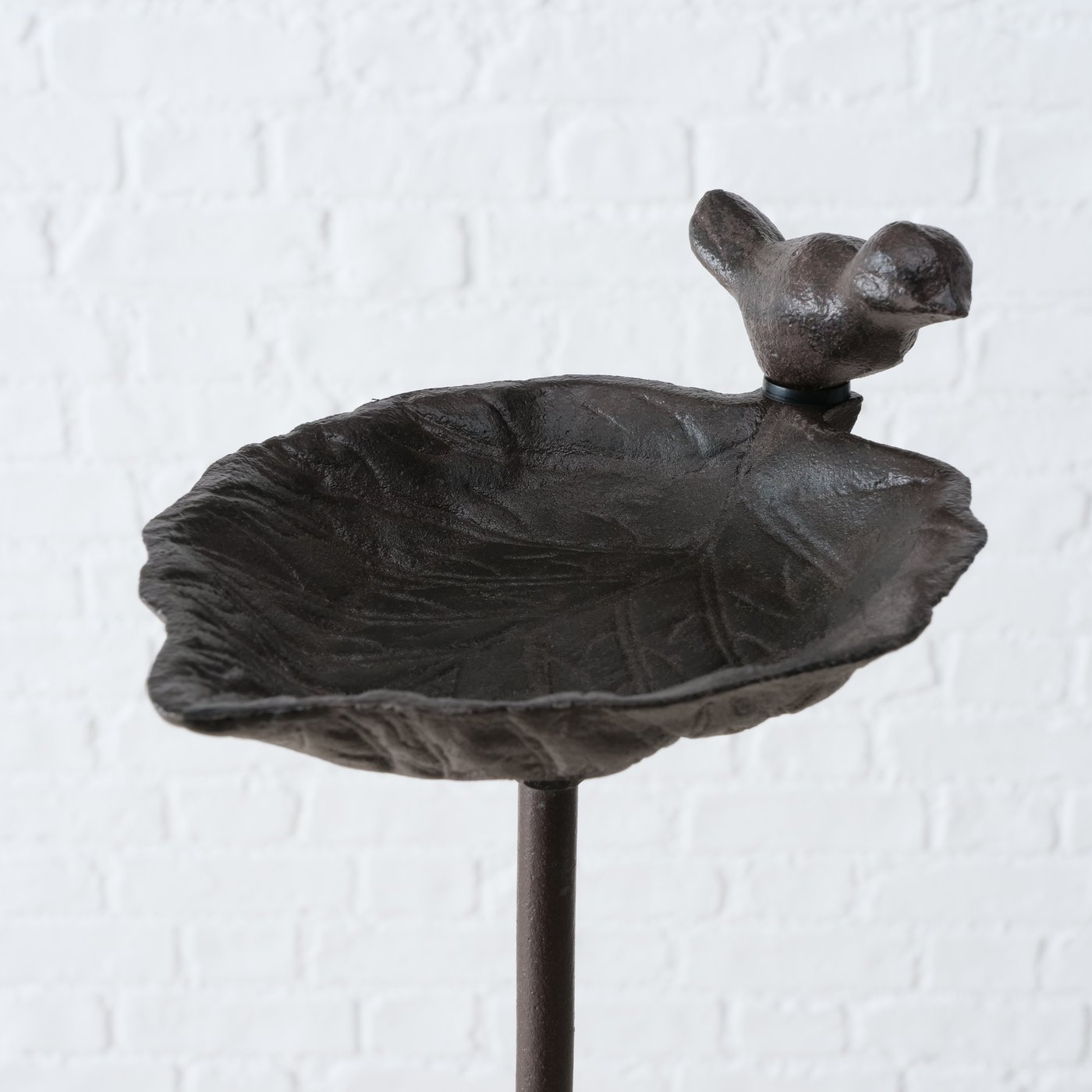 Sæt med 2 fuglebade i kraftig støbejern