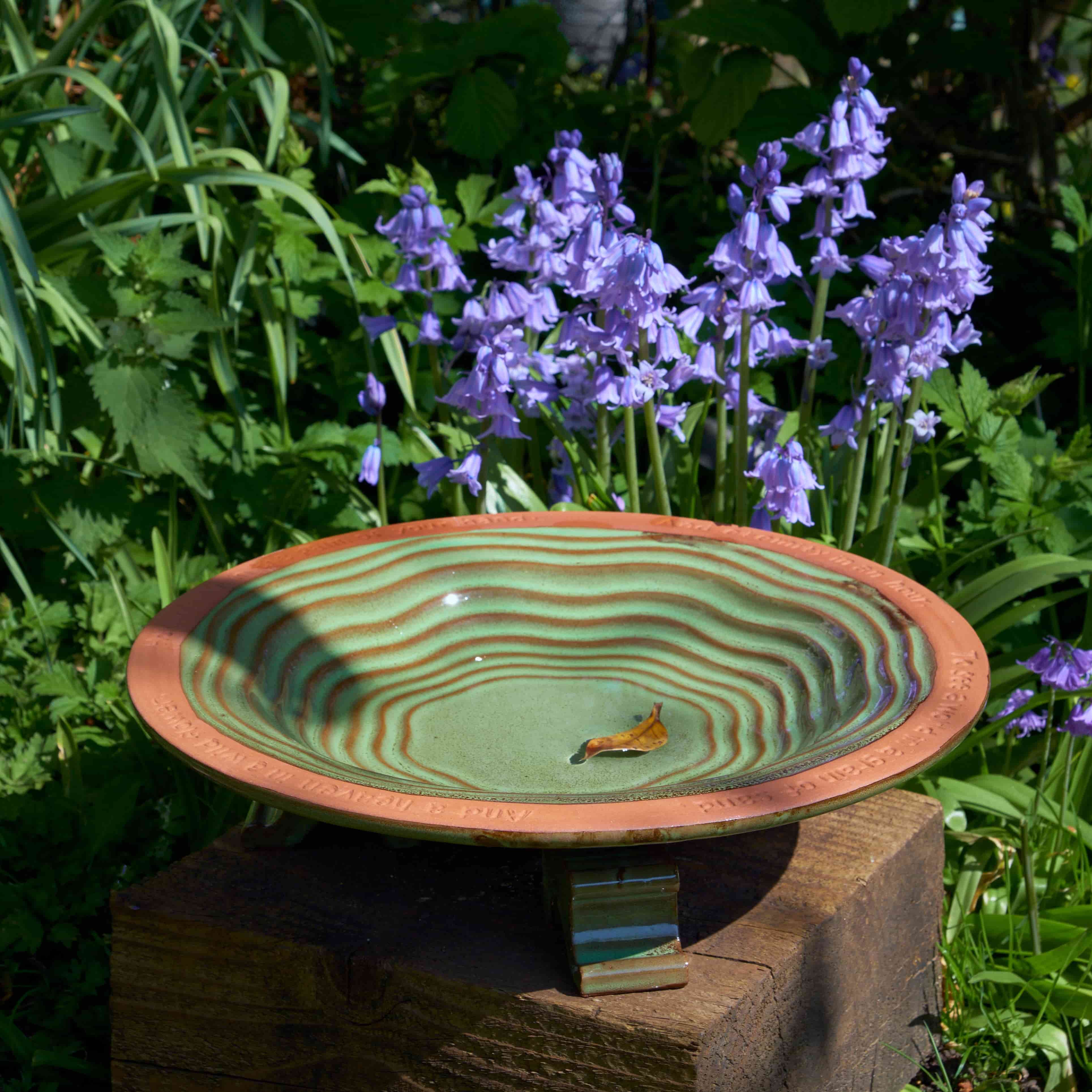 Echoes fuglebad glaseret terracotta