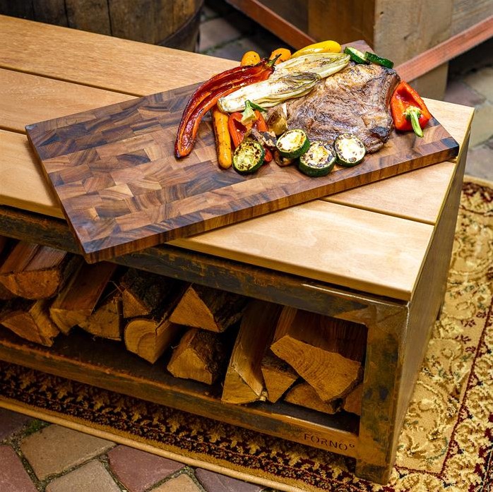 Brændeskjuler med bænk 