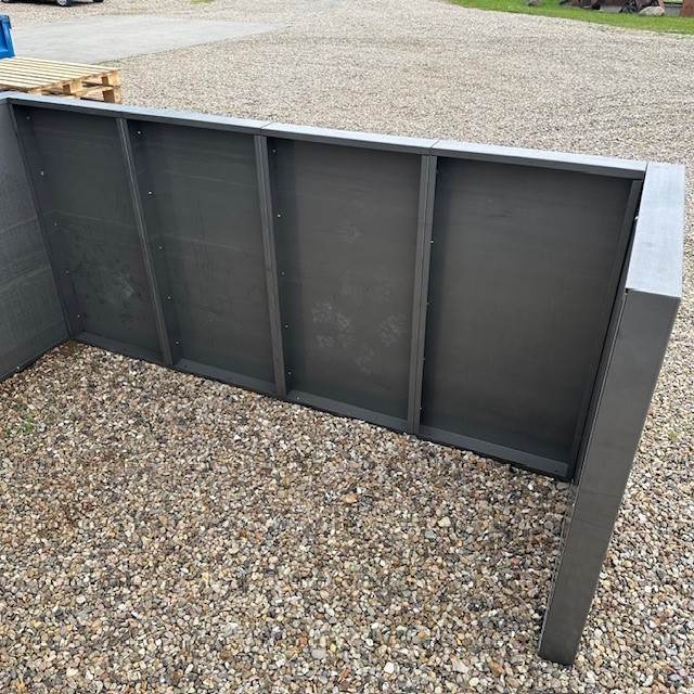 Skraldespandsskjuler i cortenstål | Uden inderplade