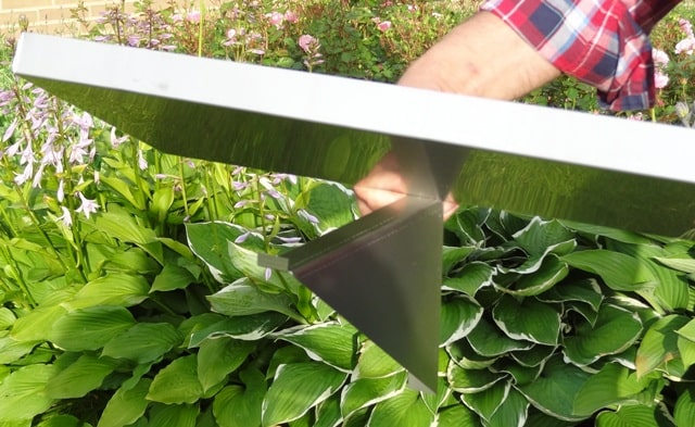 Hyldeknægte til drivhushylder - 30 cm bredde