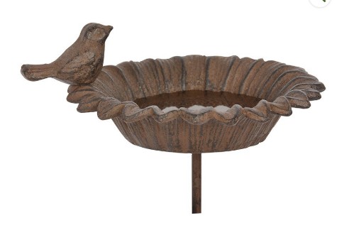 Fuglebad i støbejern på spyd med fugl