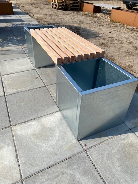 Plantekasser med bænk i galvaniseret | 40 x 40 x 40 cm