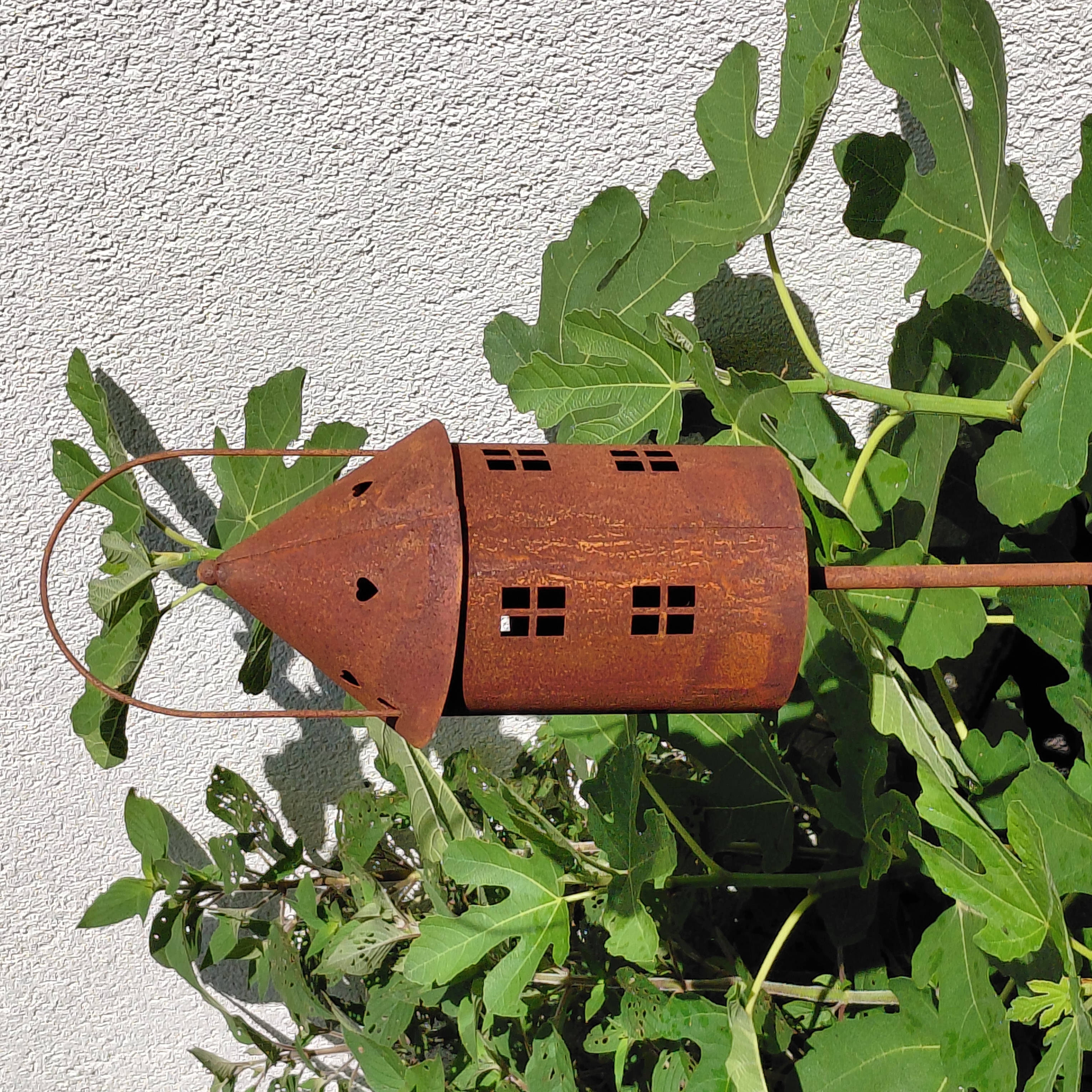 Højhus lanterne på spyd