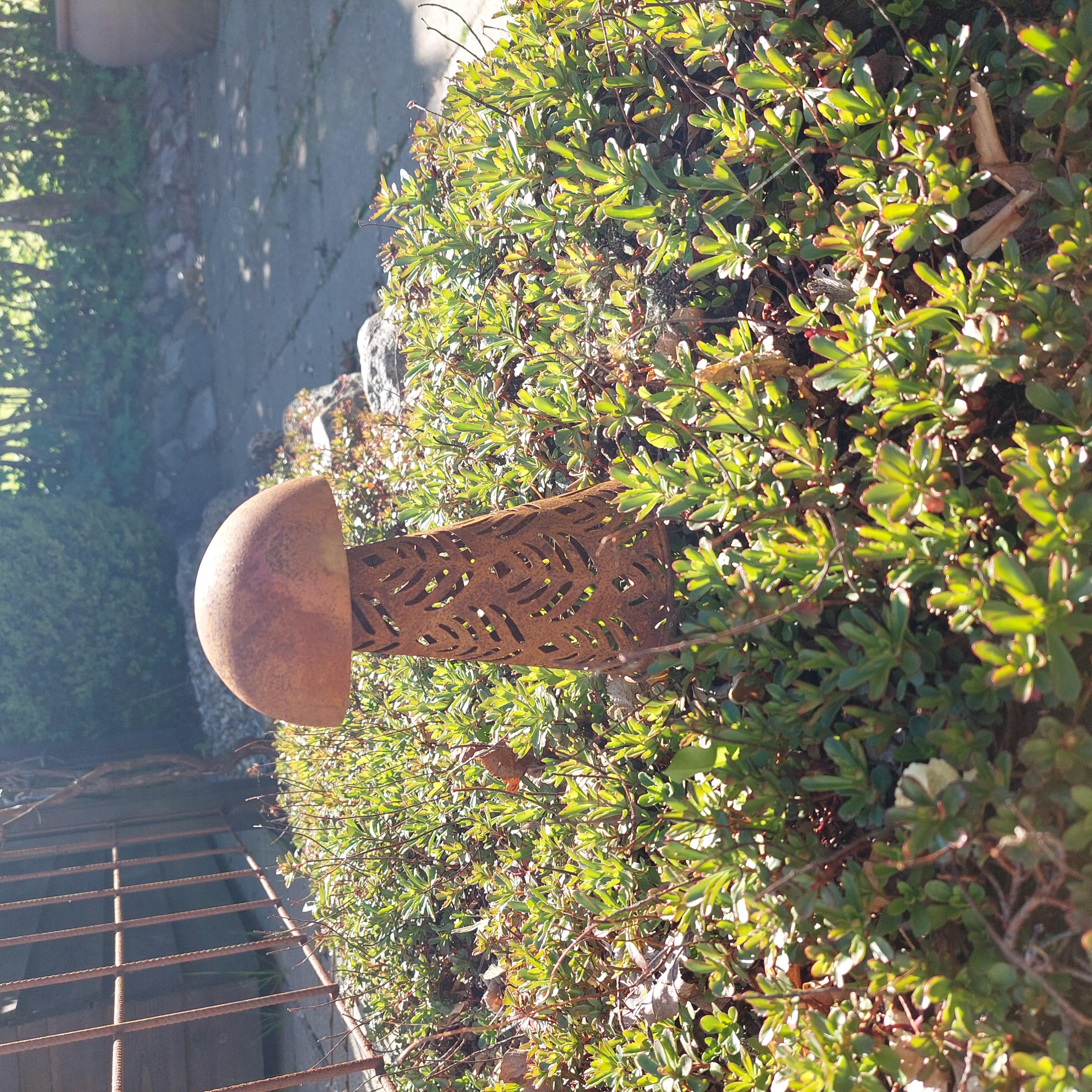 Svamp med mønster på spyd | Mellem