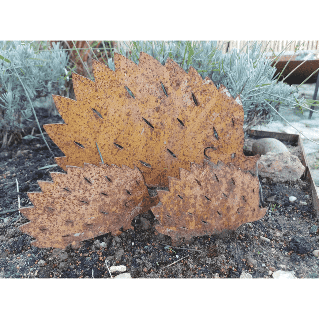 Figurer i jern - pindsvinefamilie