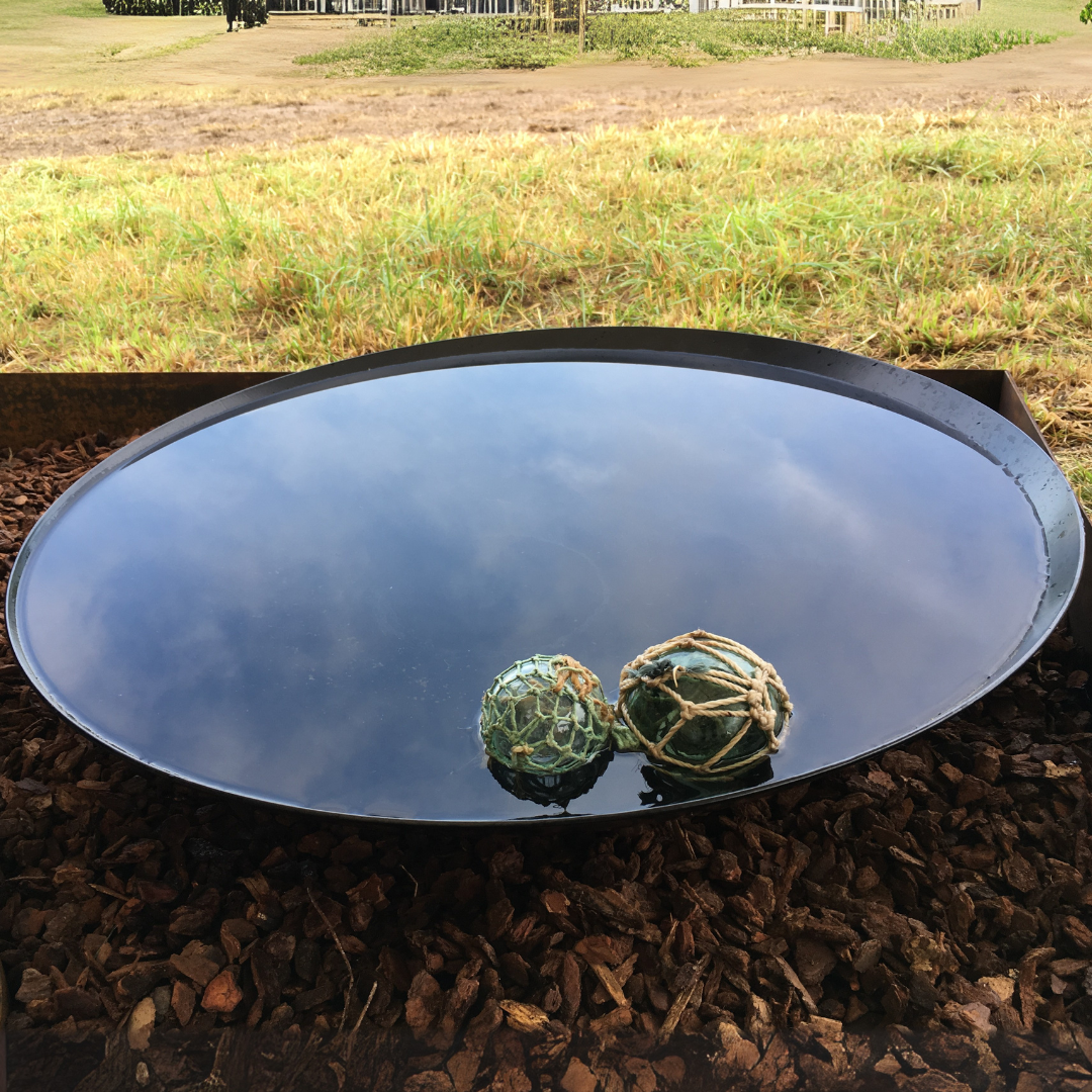 Sortlakeret spejlbassin med påsvejst fod | Ø60 cm