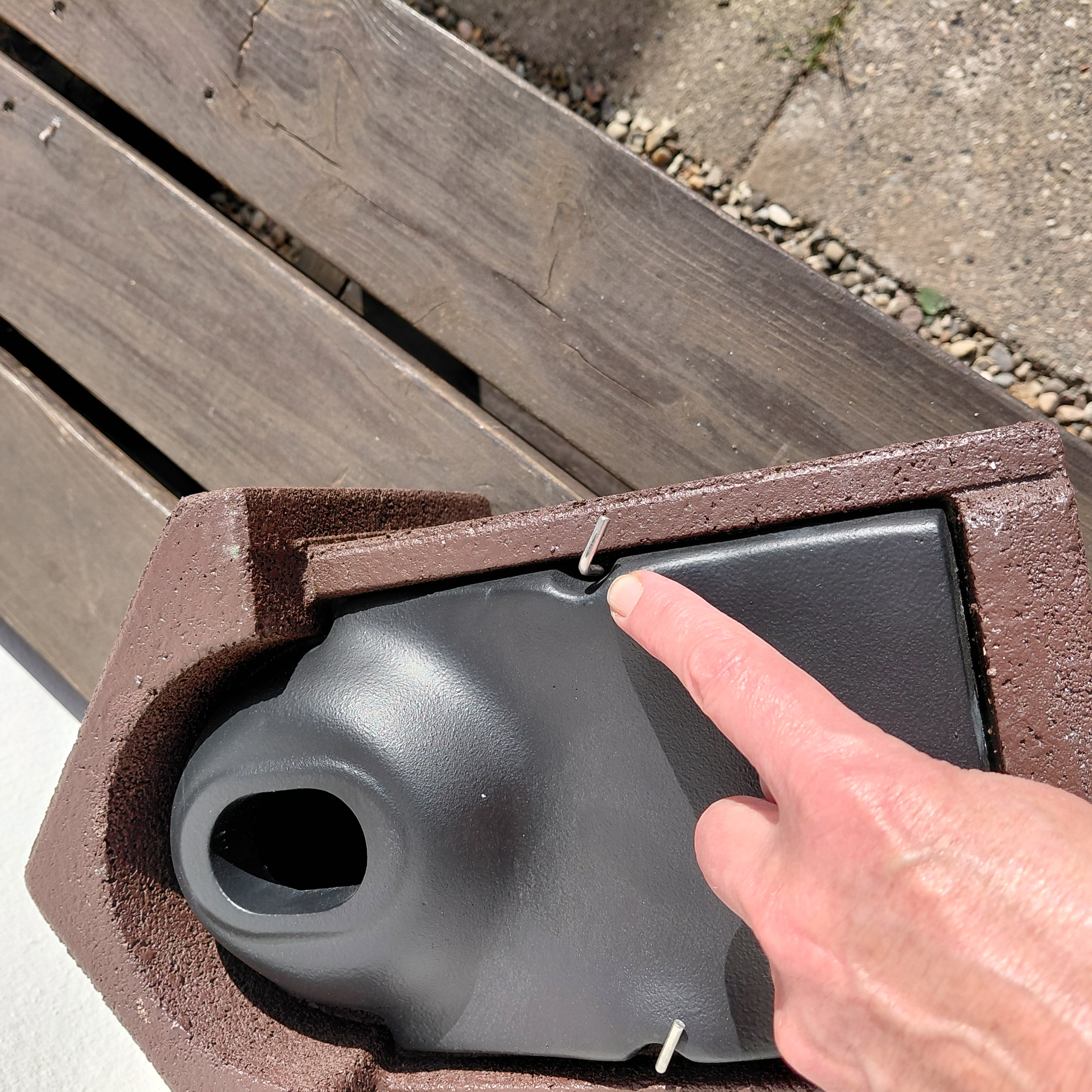 Redekasse beton | brun oval Ø32 mm