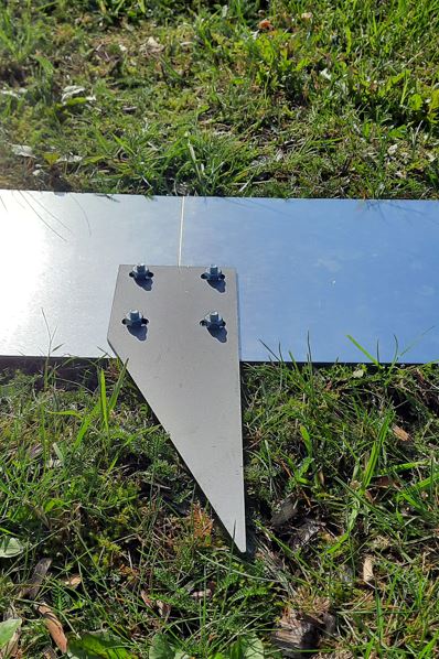 Græskant | Galvaniseret 2 mm | H:25, L: 120 cm med huller