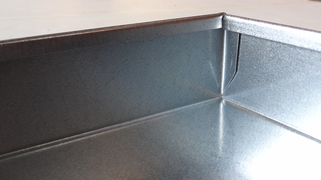 Zinkbakker med længde 87 cm og bredde 27, 37 og 47 cm