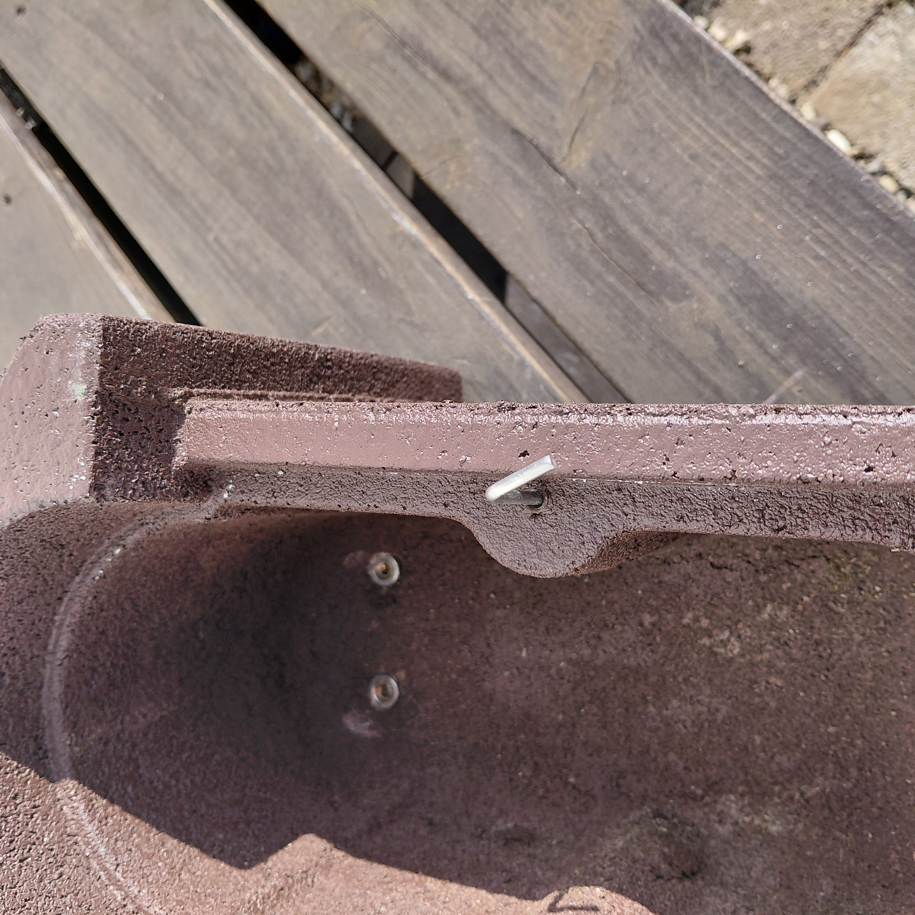 Redekasse beton | brun oval Ø32 mm