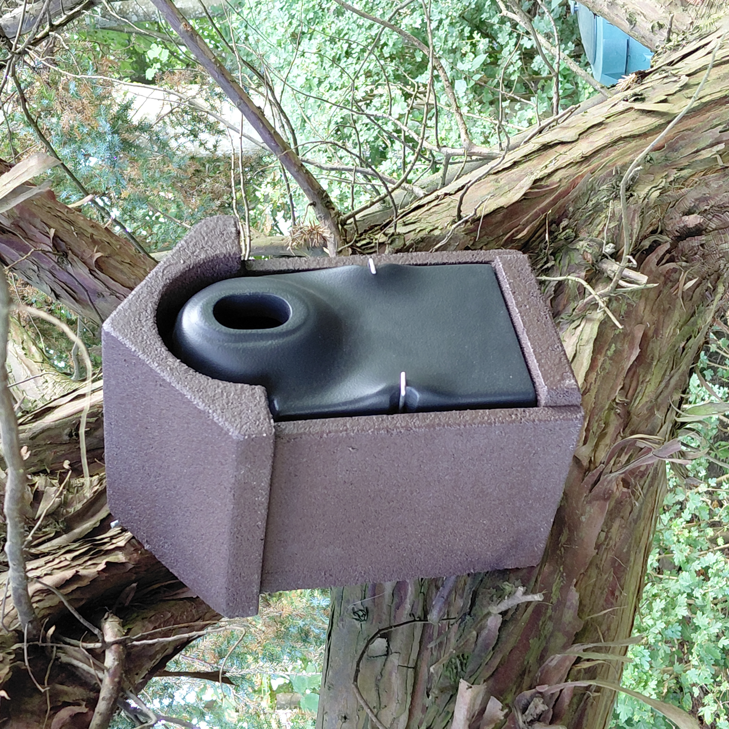 Redekasse beton | brun oval Ø32 mm