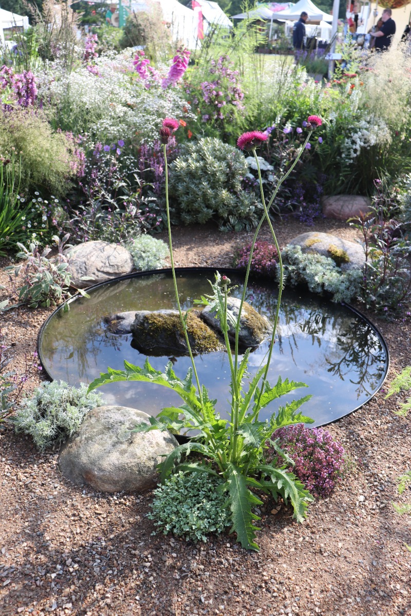 Sortlakeret rundt spejlbassin med høj kant | Ø60 cm