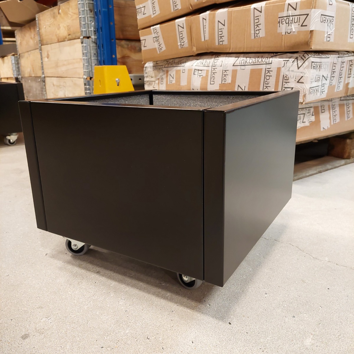 Sort plantekasse | 40 x 40 x 25 cm