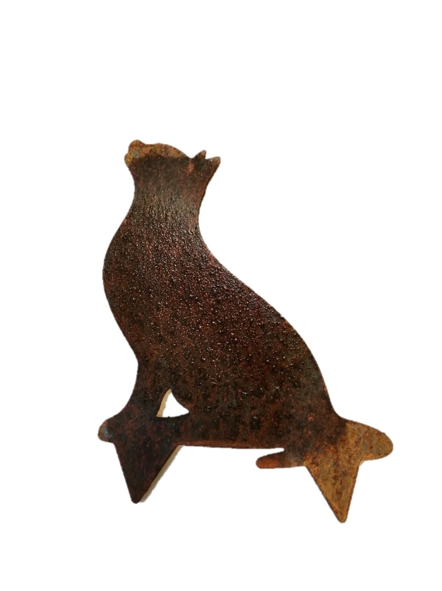 Figur i jern - Kat sidder